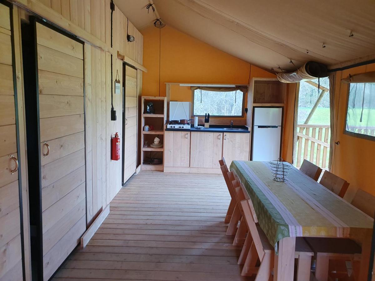 Luxury Safari Tents At Moulin Du Pommier Glamping & Camping Saulgond Exterior photo