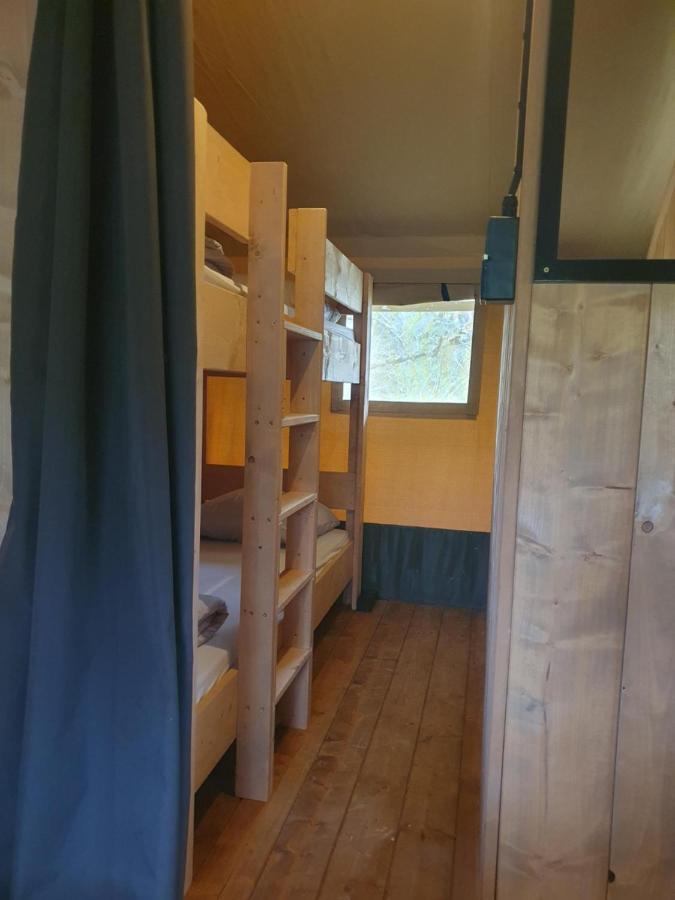 Luxury Safari Tents At Moulin Du Pommier Glamping & Camping Saulgond Exterior photo