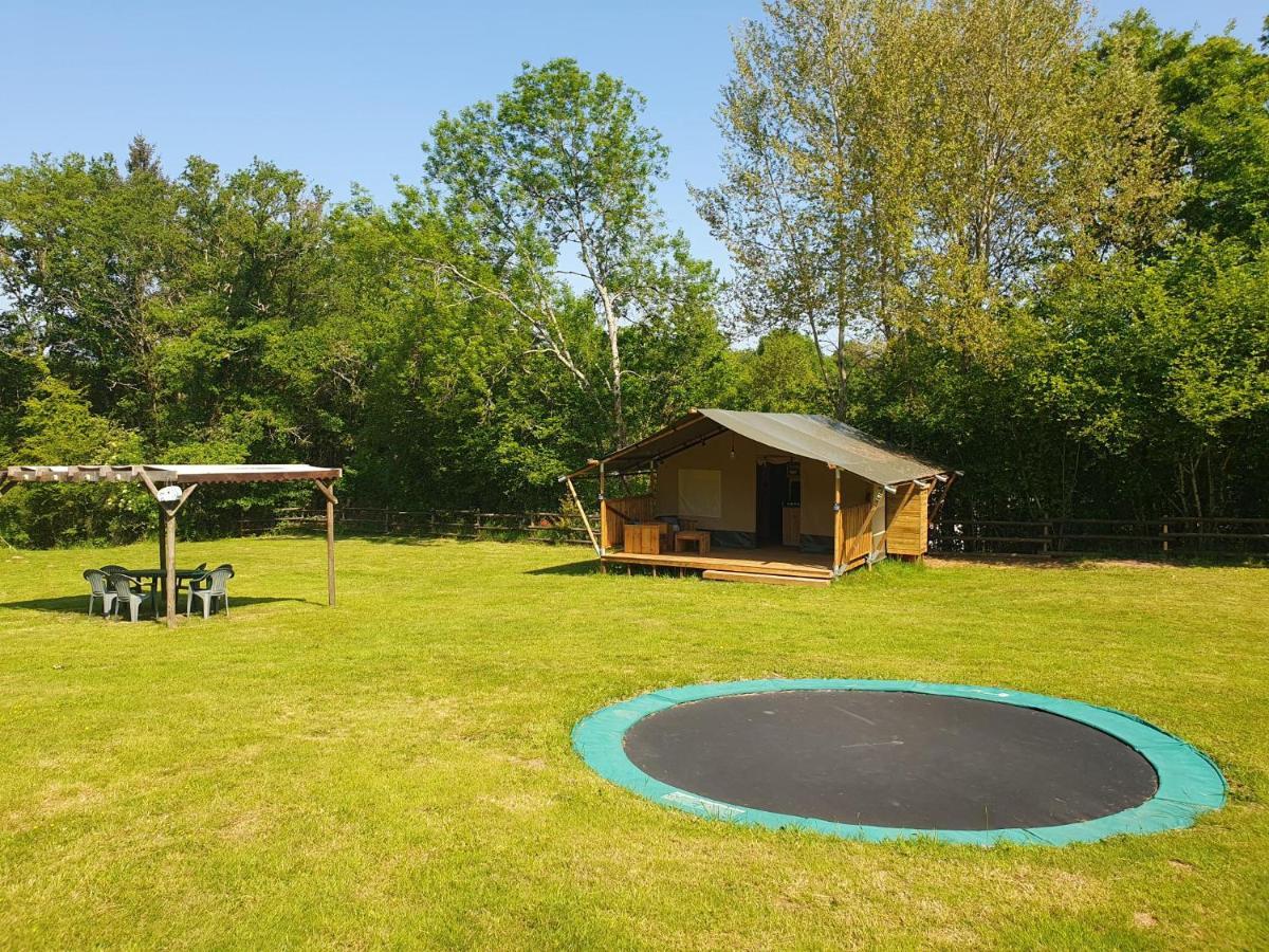 Luxury Safari Tents At Moulin Du Pommier Glamping & Camping Saulgond Exterior photo